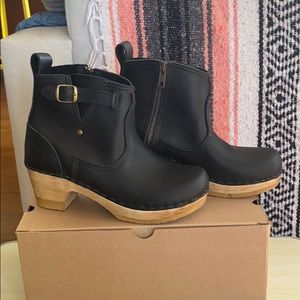 No.6 buckle clog boot 36 mid heel like new!